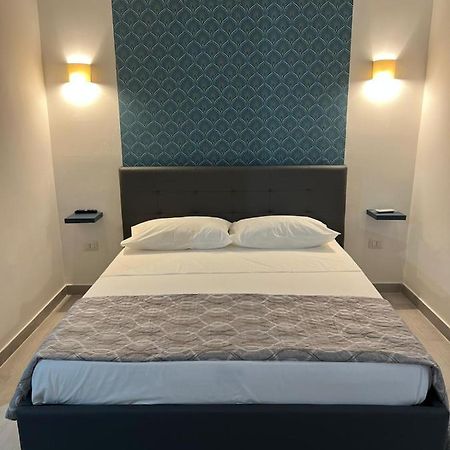 Cristiano Room เนเปิลส์ ภายนอก รูปภาพ